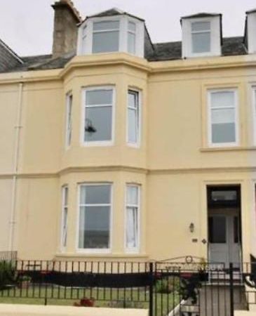 Girvan Guest House Exterior photo